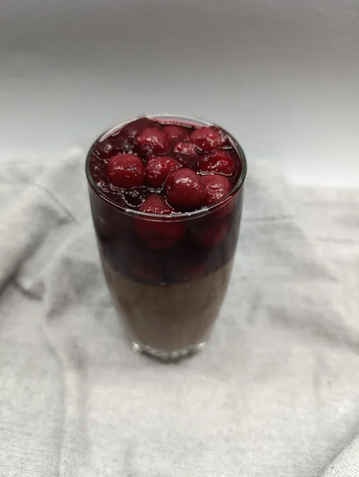 Proteinski čoko višnja chia puding